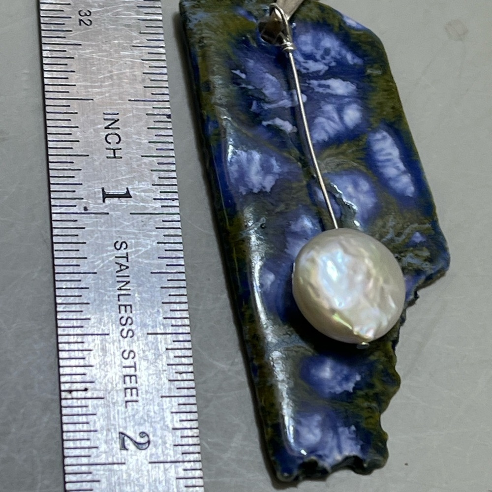 Blue and Green Pendant with Pearl Accent - Picture 3 of 3
